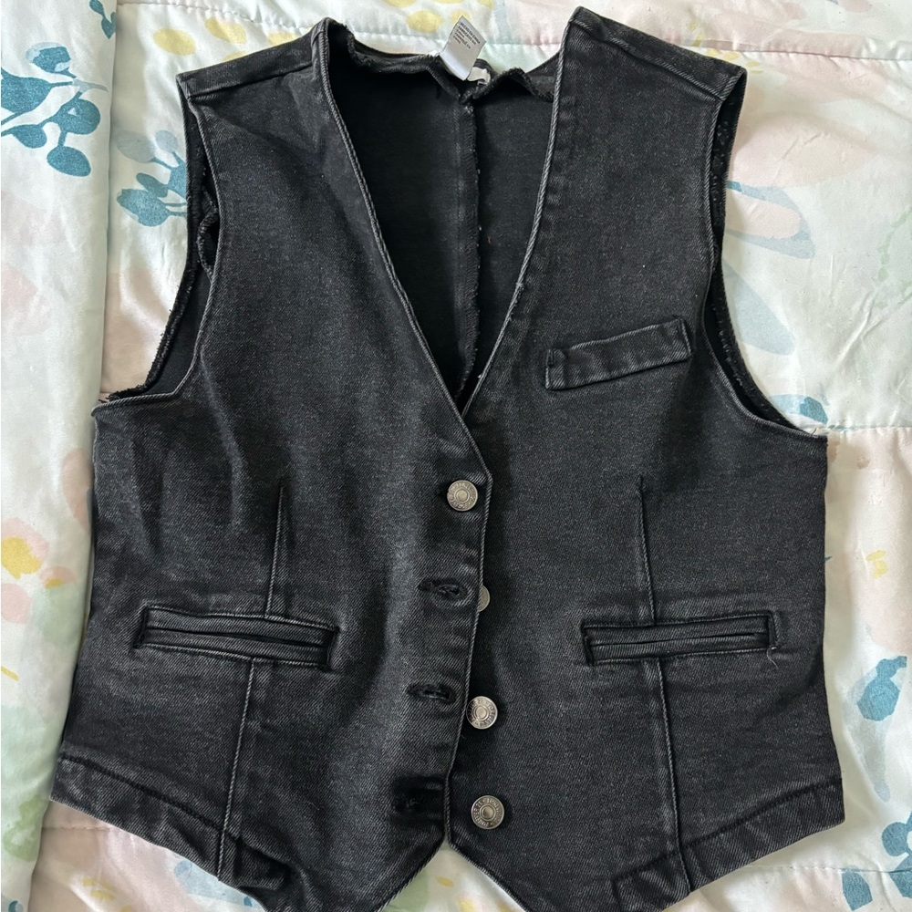 black button down shirt